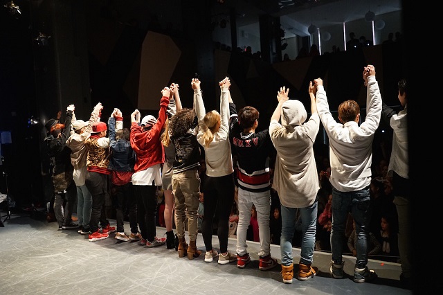 0418�uShout out to 300!�v