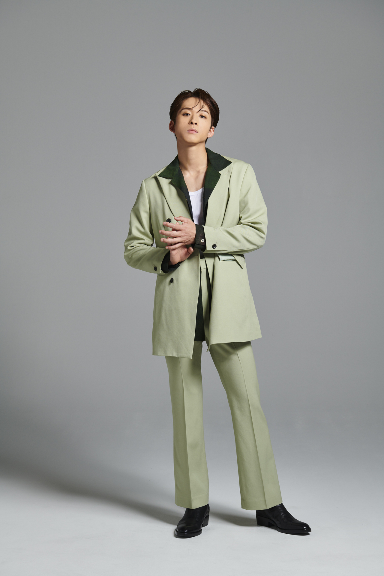 FANTASTICS from EXILE TRIBE New Single「Summer Bike」ARTIST PHOTO