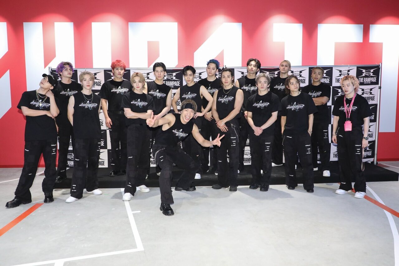 2025/2/20(木)発売!! 陣 1st エッセイ『JOKER』特設ページ | EXILE