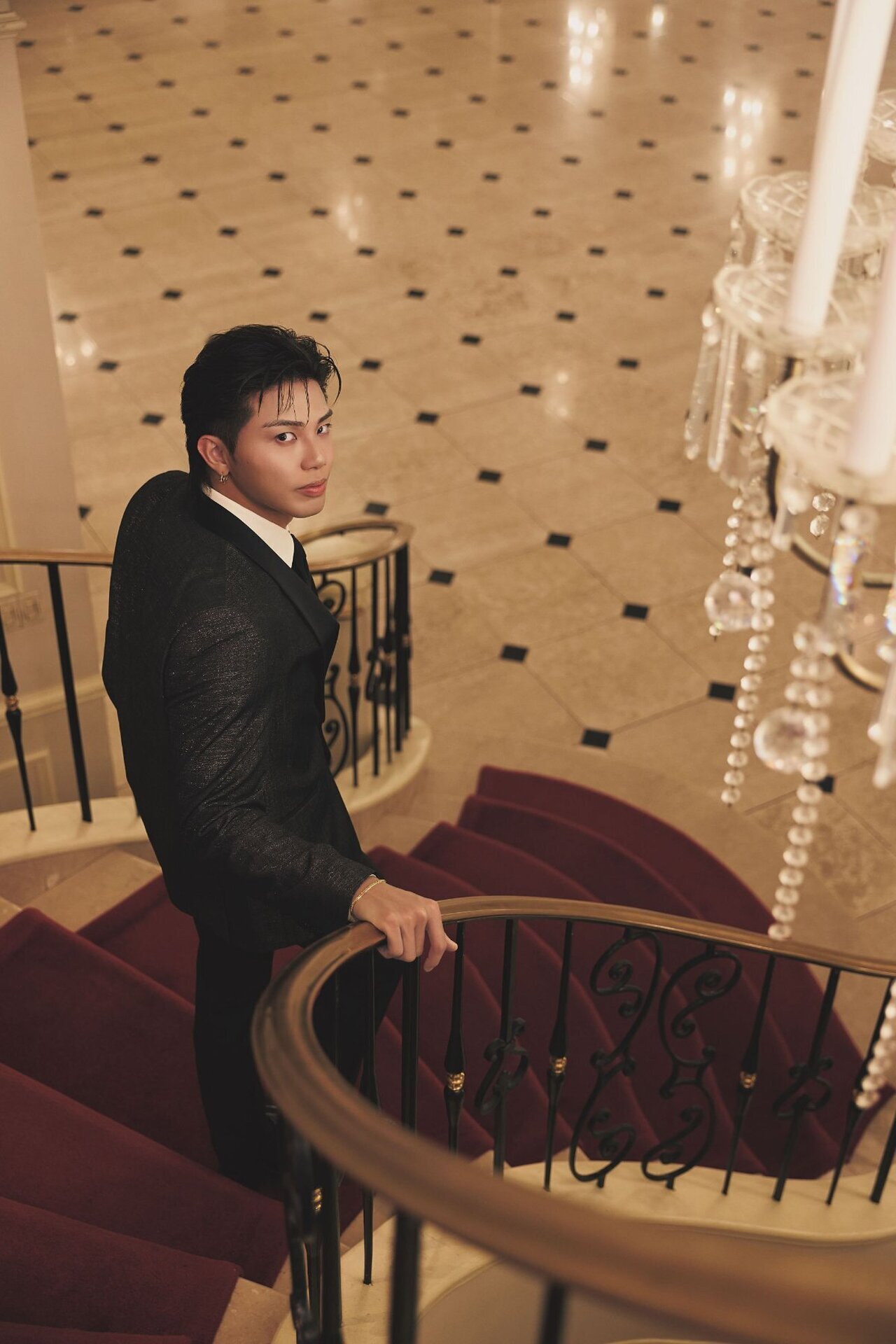 2026/5/29(金)発売 武知海青 1st写真集『BREATH』特設ページ | EXILE